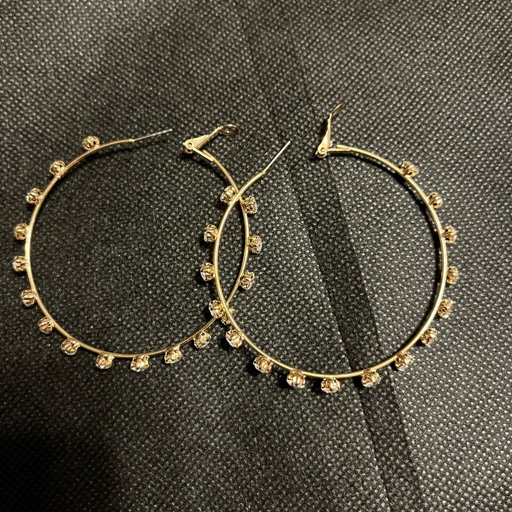 NWOT Gold Tone Rhinestone Large Hoop  Earrings with Crystal Accent